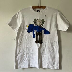NWT! Uniqlo‎ UT x Kaws x Sesame Street T-shirt Size XS White